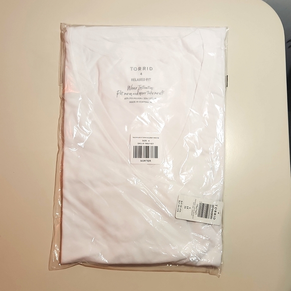 ❤️NWT VINTAGE TORRID TEE - YIN YANG PEACE - RELAXED FIT - V NECK - PLUS SIZE - Picture 7 of 13